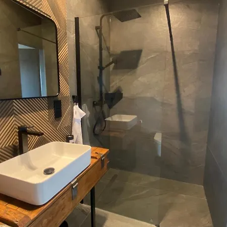 Apartment Hanza Tower 21 Black