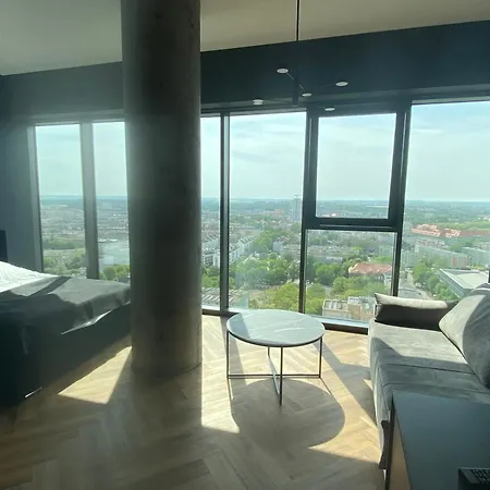 Hanza Tower 21 Black Apartment